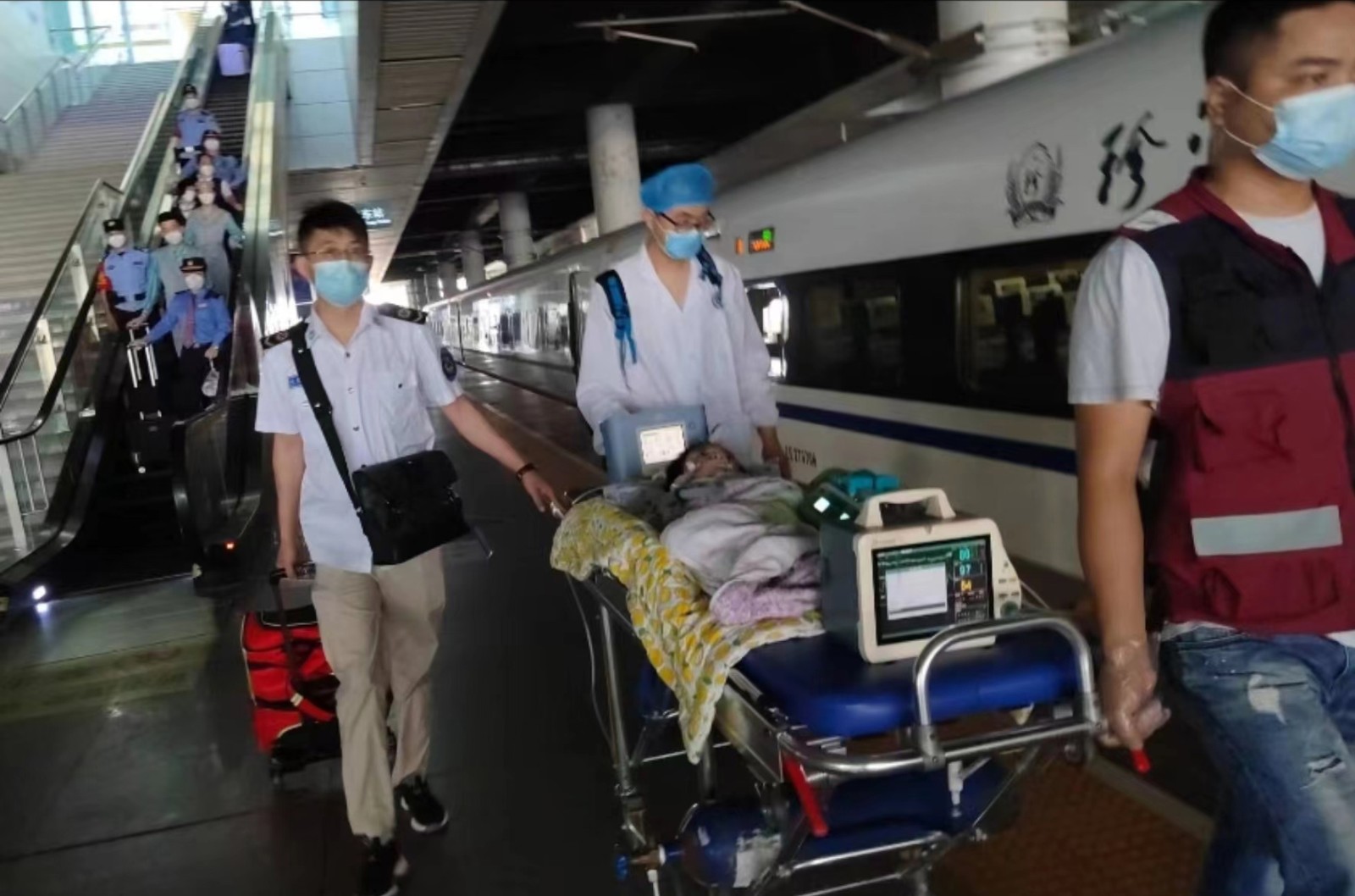 临潭县高铁转运公司